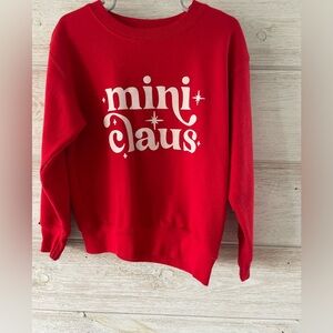 Adorable Christmas sweatshirt. “Mini Claus” 🎅🏻